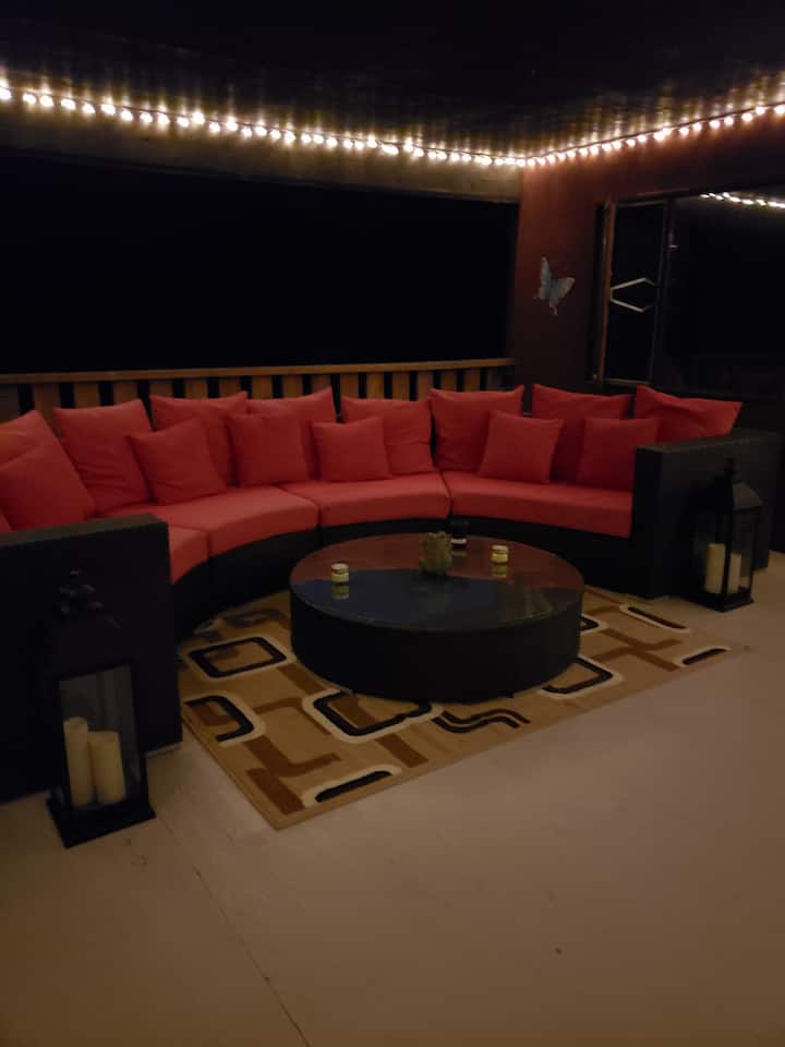 The Burton Guest House 5777 Highway 6 Burton BC Houses for Rent in