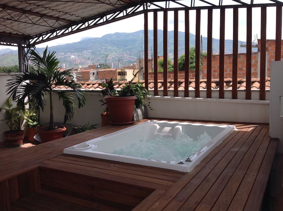 ROOFTOP JACUZZI MEDELLIN APARTMENT Apartamentos en ROOFTOP JACUZZI MEDELLIN APARTMENT Apartamentos en