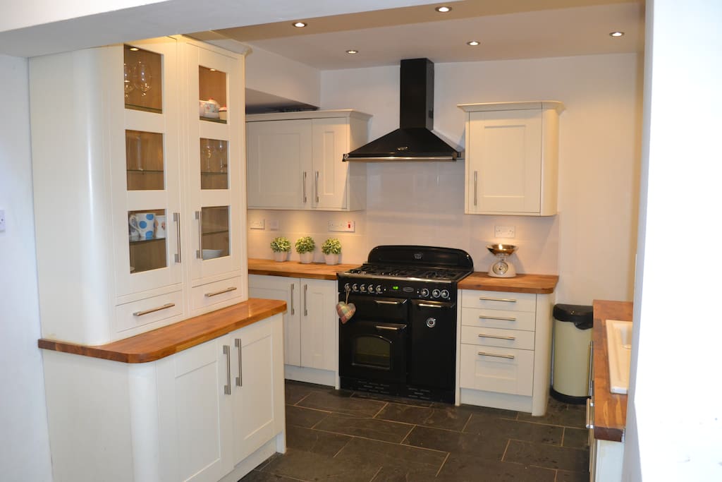 Kitchen with gas range cooker