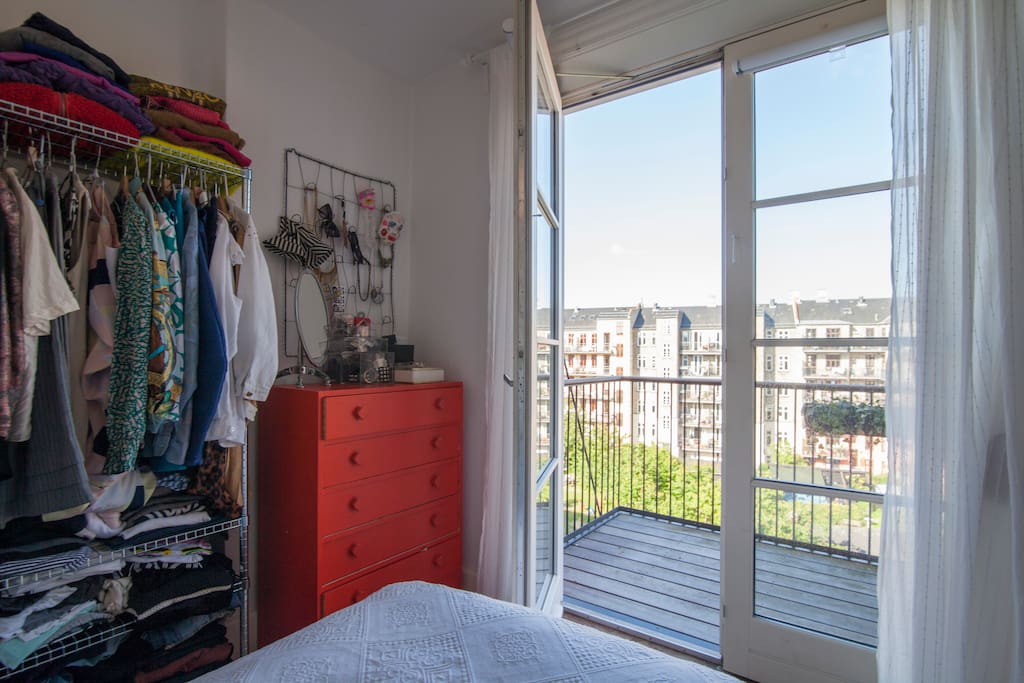 The room you can rent, without the clothes