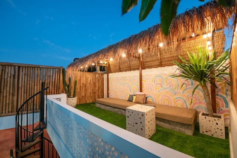 Tropical Loft Apartment with plunge pool & rooftop