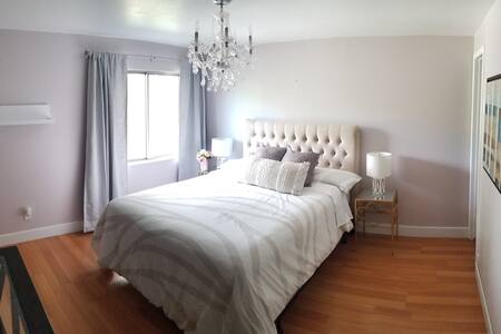 Valley B&B Private Master Bedroom