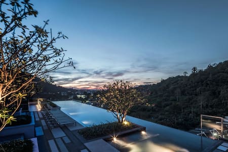 Phuket Town Condominium#1 - Seaview Swimming Pool