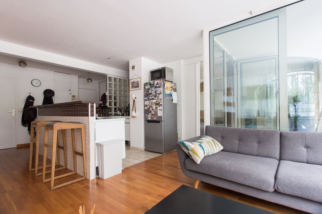 Salon/ Living room