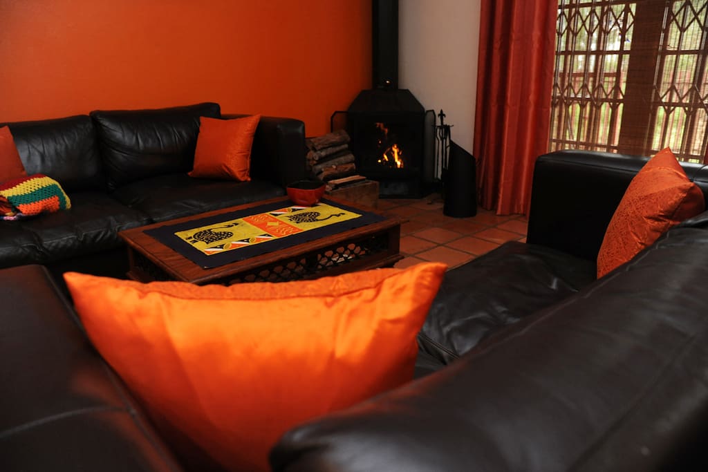 Sitting room with fire place