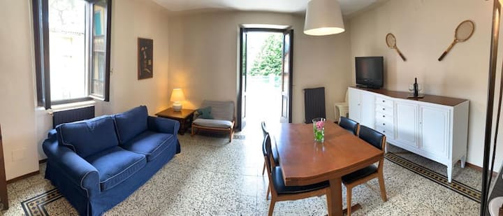 客厅和露台入口