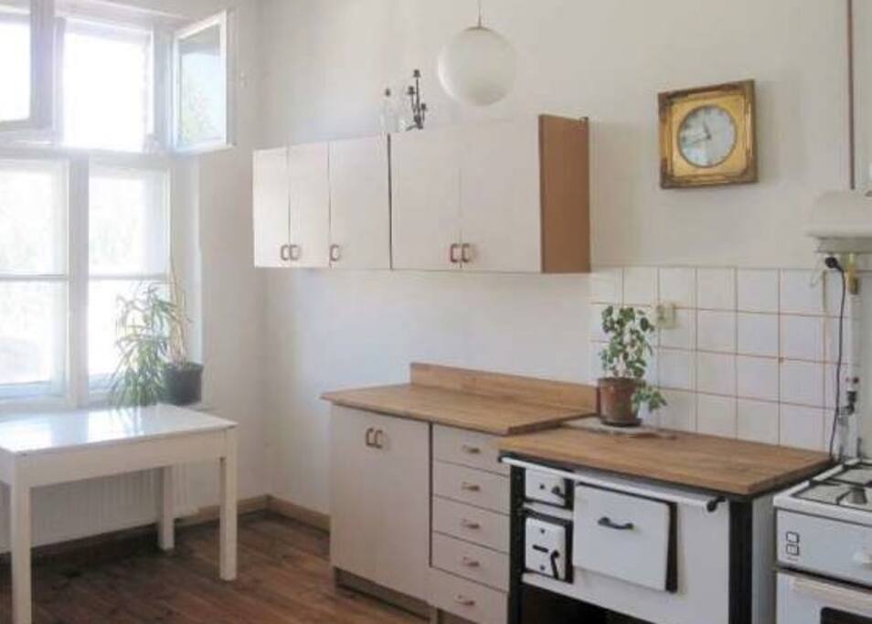Well equipped kitchen