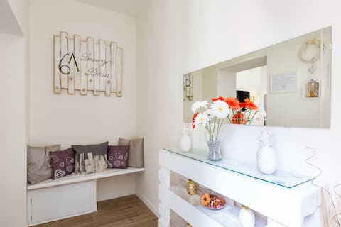 Popular Airbnb listing: suite, apartment, near via Veneto, Spanish Steps in Roma