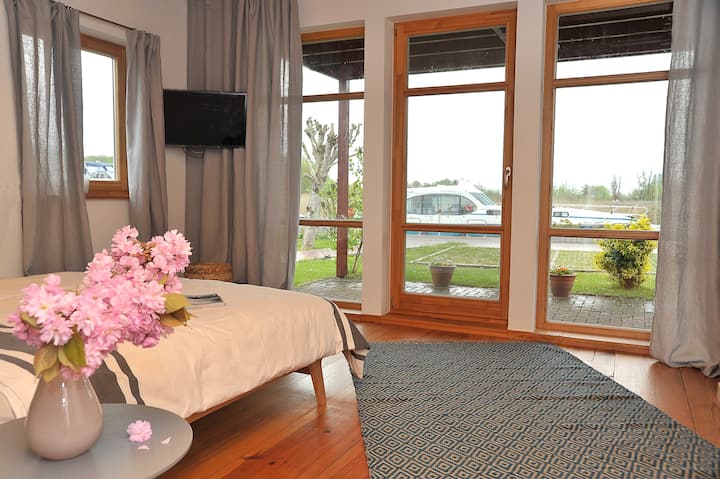 غرفة نوم كبيرة 