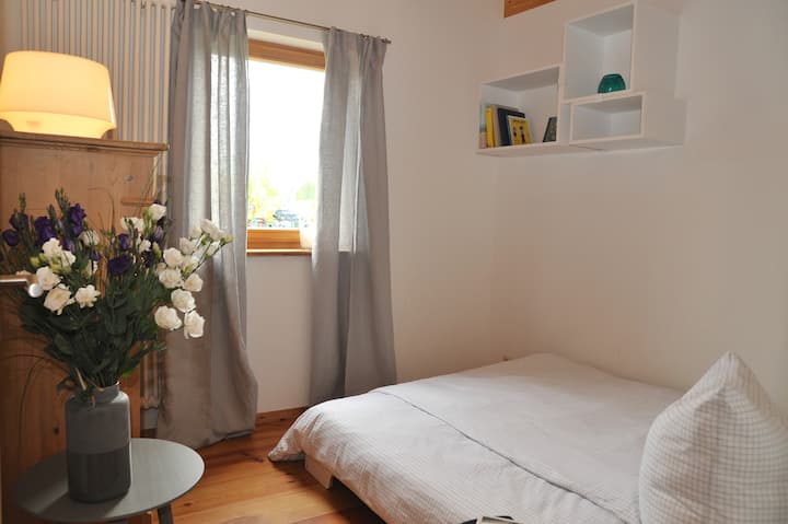 غرفة نوم صغيرة 