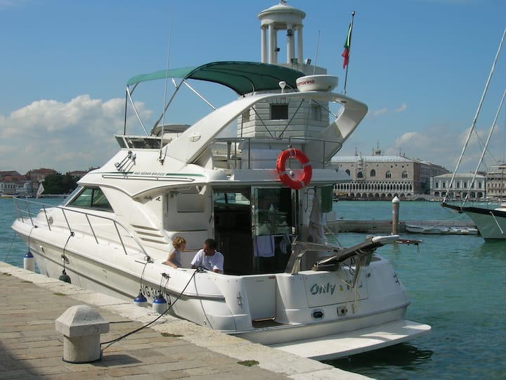 Imbarcazione Per Romantiche Crocere - Chioggia