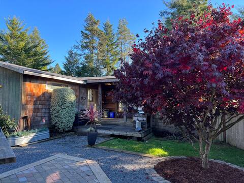 The Little River Love Shack-Romantic Spa Retreat