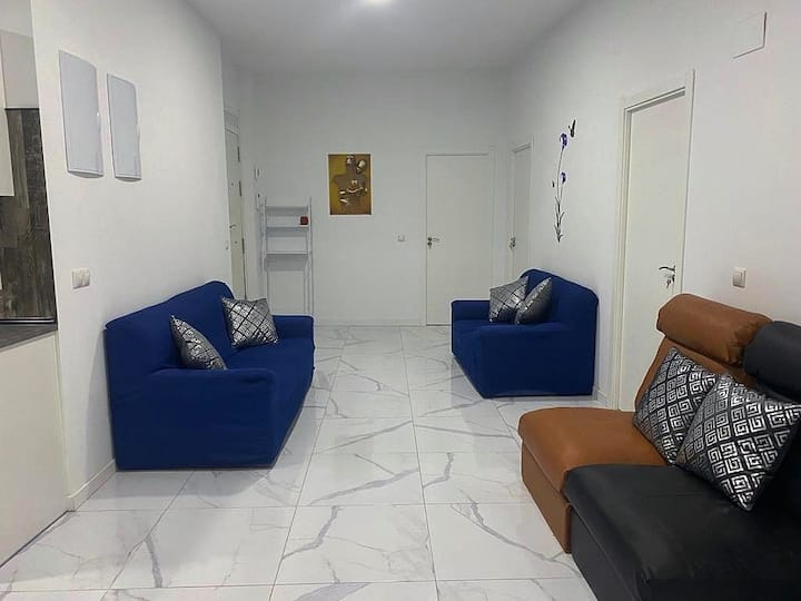 Habitación N2 .Espaciosa Y Luminosa (Baño Privado) - Valencia