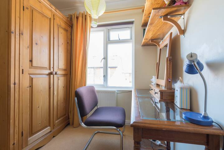 SPARKLING CLEAN AND QUIET DOUBLE ROOM