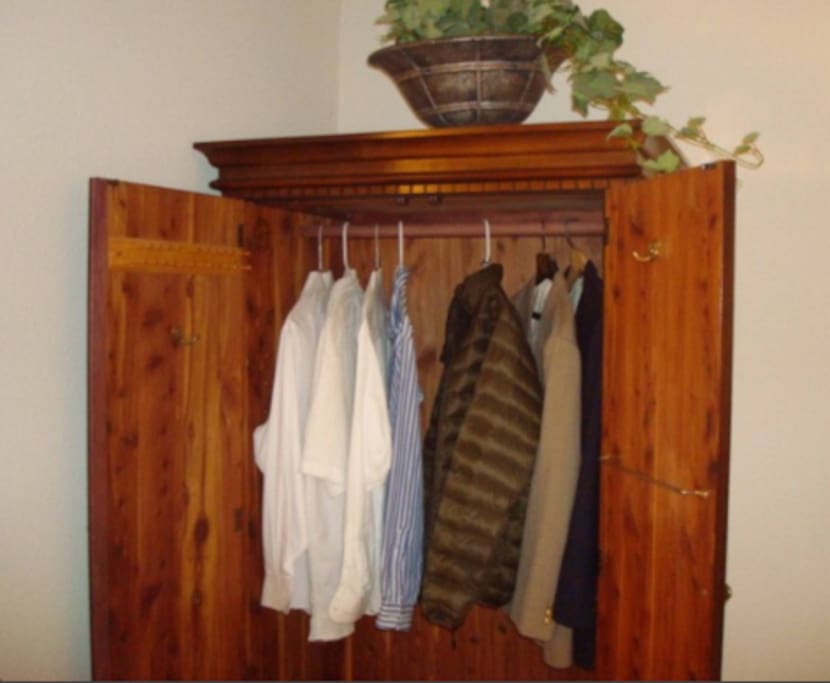 Great wardrobe space: 3-closets including Lane Cedar closet