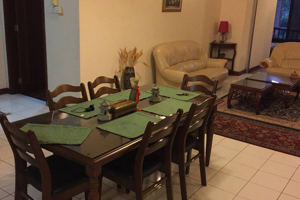 Dining table for 6
