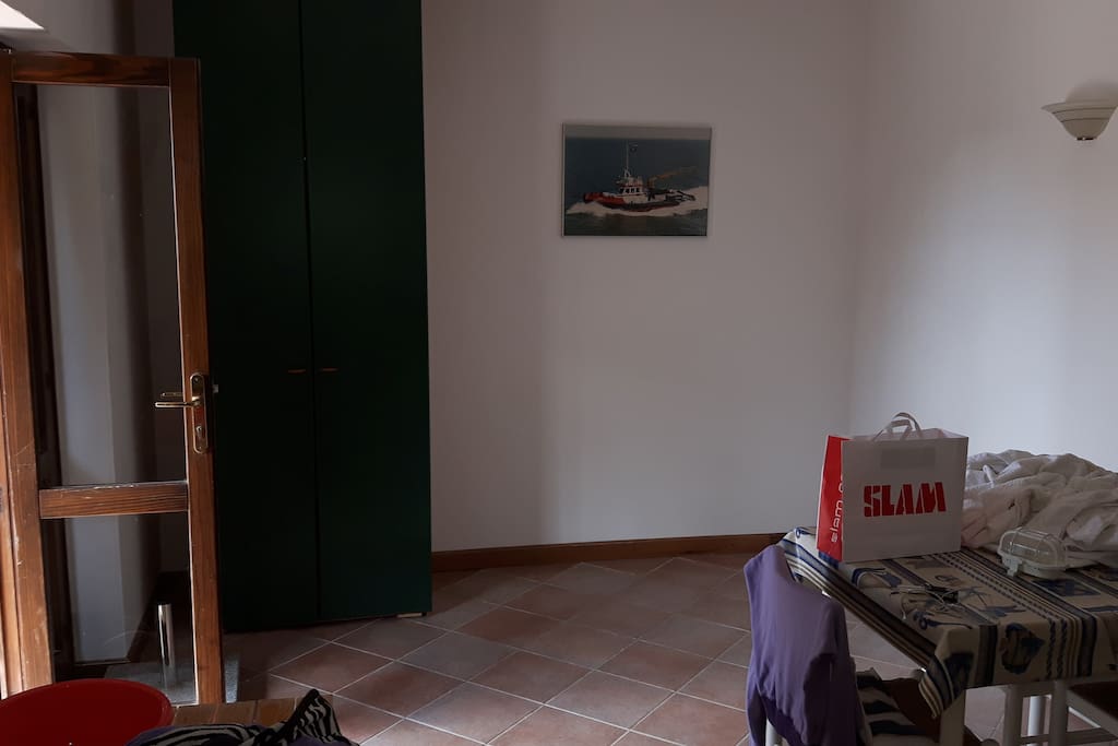 parte dell'ingresso su soggiorno