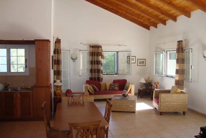 Semina Villa - Paxi