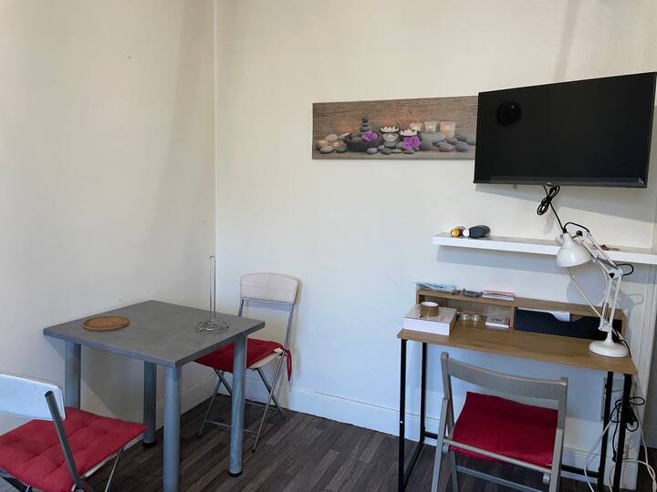 Lovely entire T2 in the center of Pau Apartments for Rent in Pau