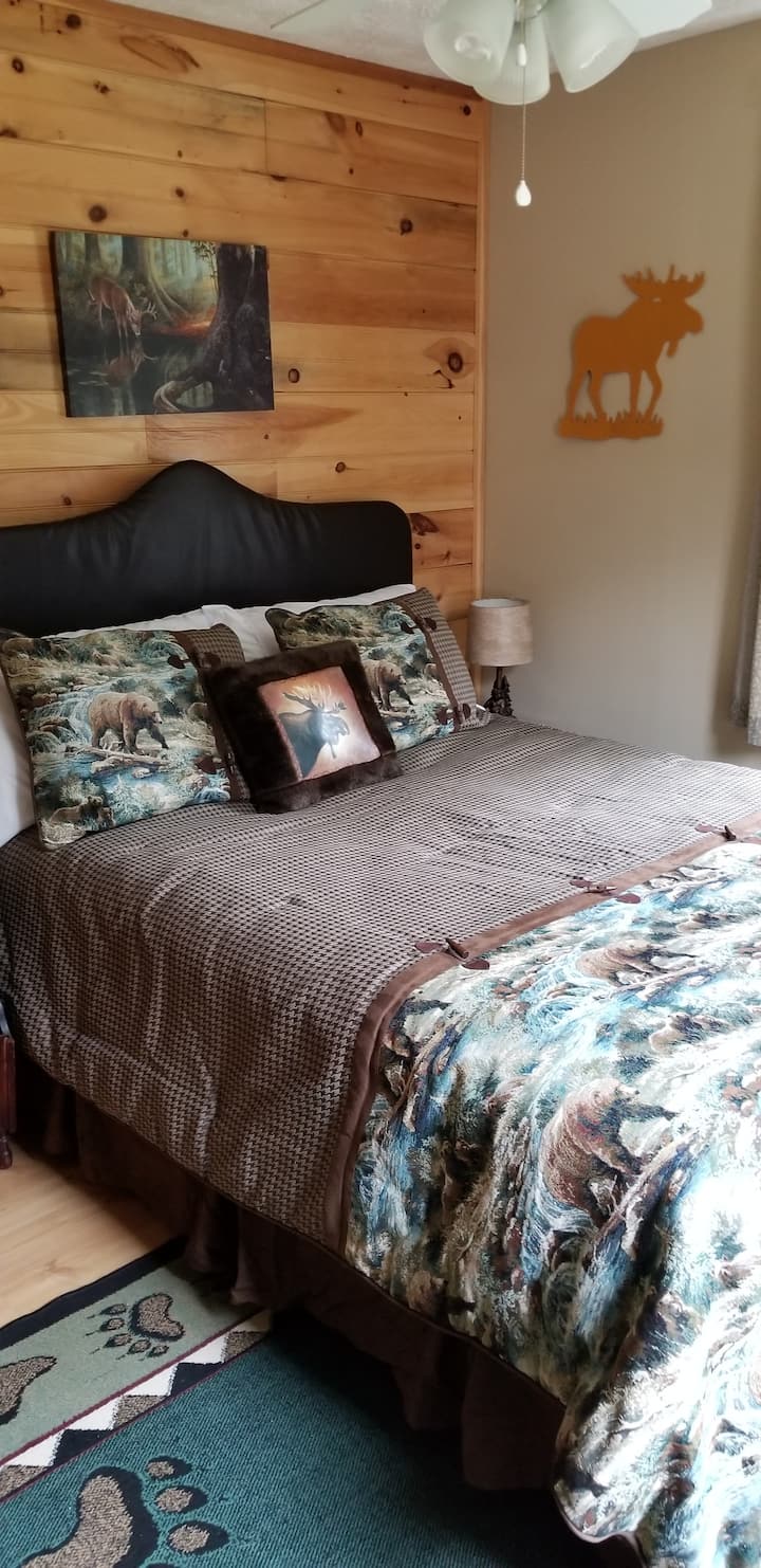 标准双人床卧室