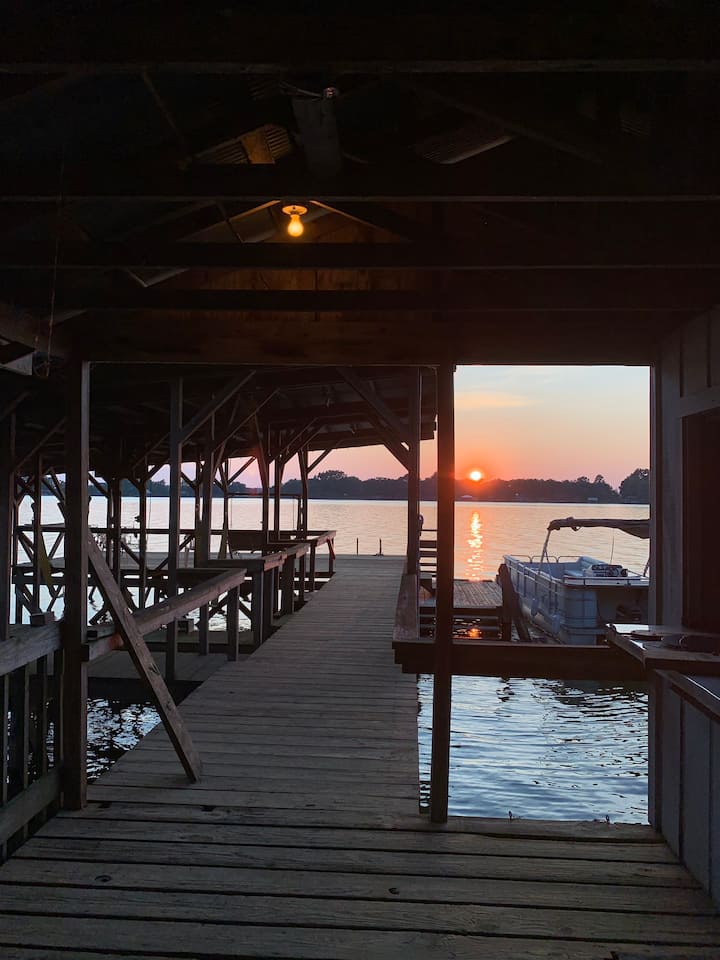 Enjoy Lake Bruin at The Salty Dog Houses for Rent in Saint Joseph