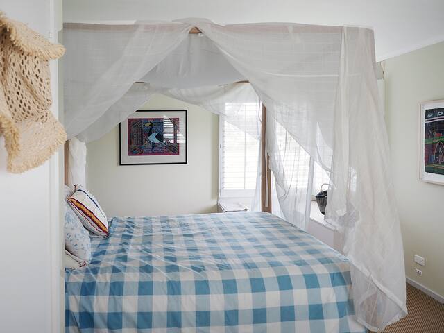 TI TREE RETREAT..outdoor entertainers delight gallery image 3