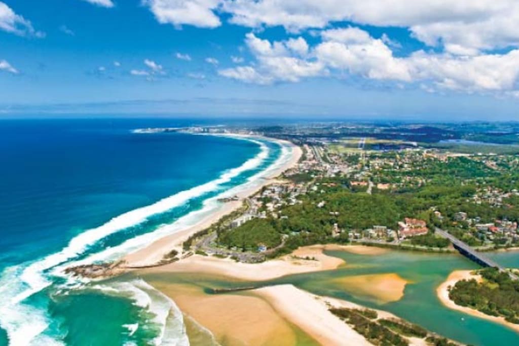 500m walk to beautiful Tugun beach