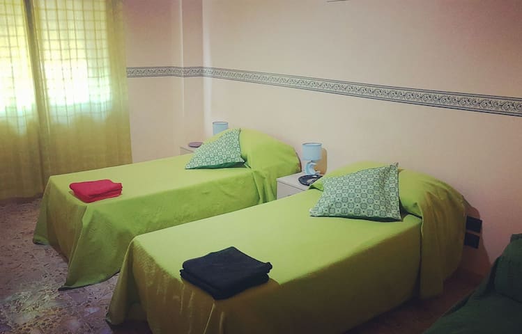 Reggio city tv/wifi kitchen