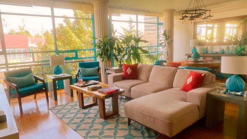 Mexican Charm large bright APT amazing location gallery image 5