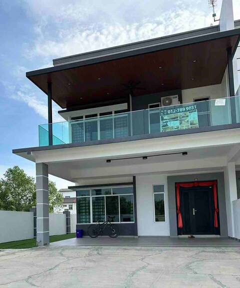 H By Nobita Homestay - HOME