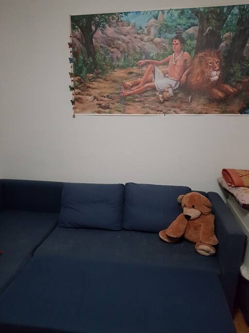 Este es el sofa cama abierto al que le pondremos sabanas y mantas