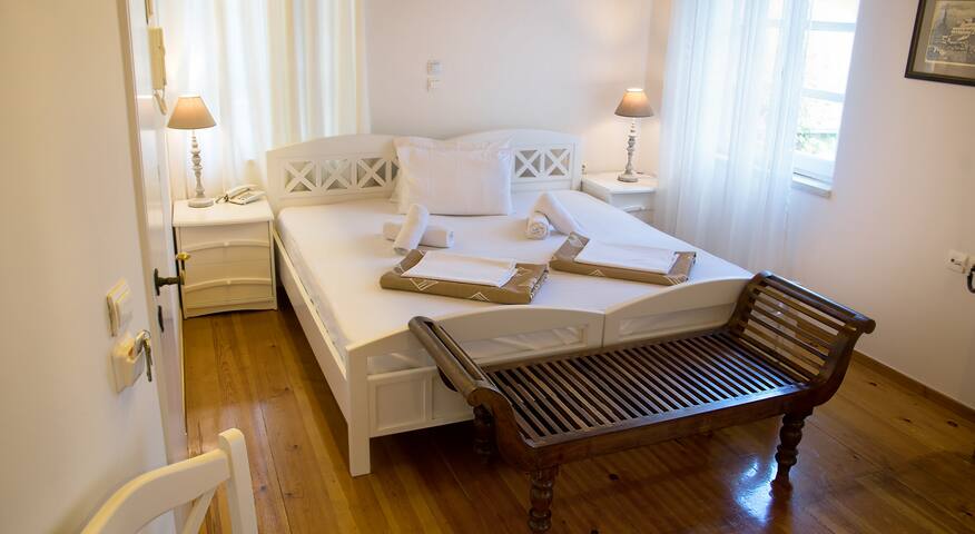 Ontas | Venetian venue in old town gallery image 3