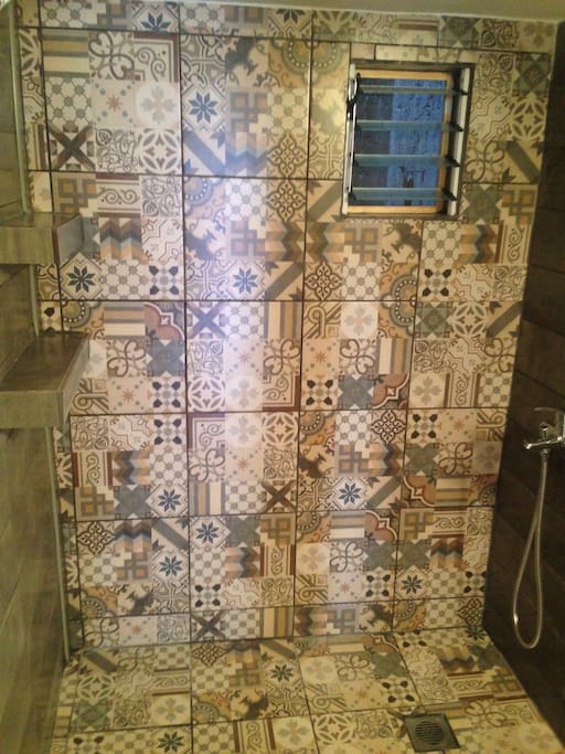 Ethnic new bath.
Summer 2018