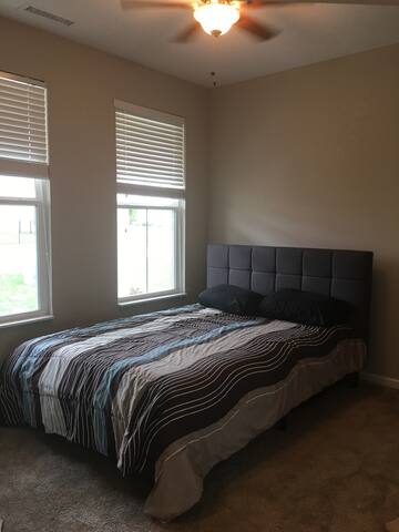 Queen Bed Main Level