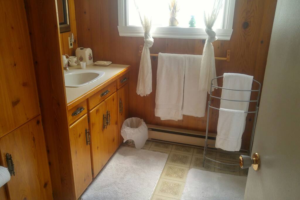 Guests Bathroom