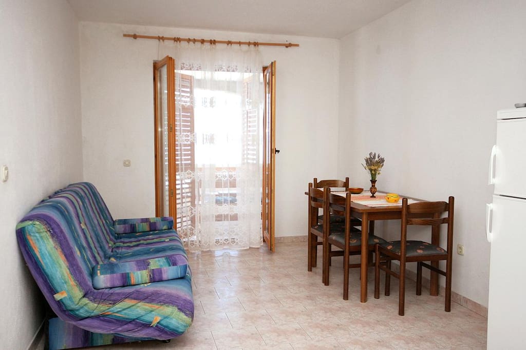 Dining room, Surface: 12 m²
