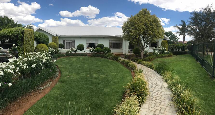 Airbnb Cradock Vacation Rentals Places To Stay Eastern
