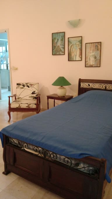 Single bedroom