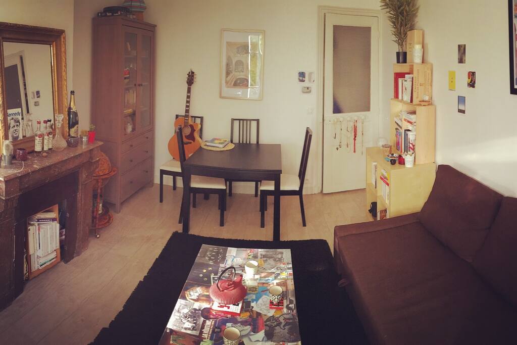 Le salon (1/2)