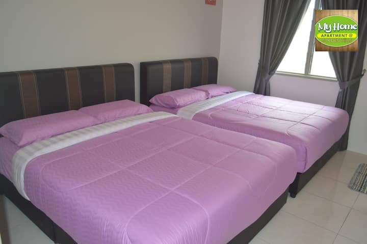 Segundo dormitorio (baño compartido con tercer dormitorio) : 2 camas tamaño queen. 