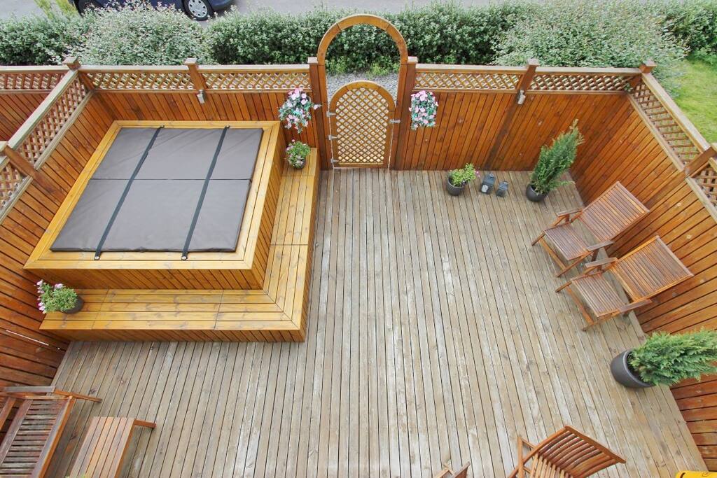 Sundeck