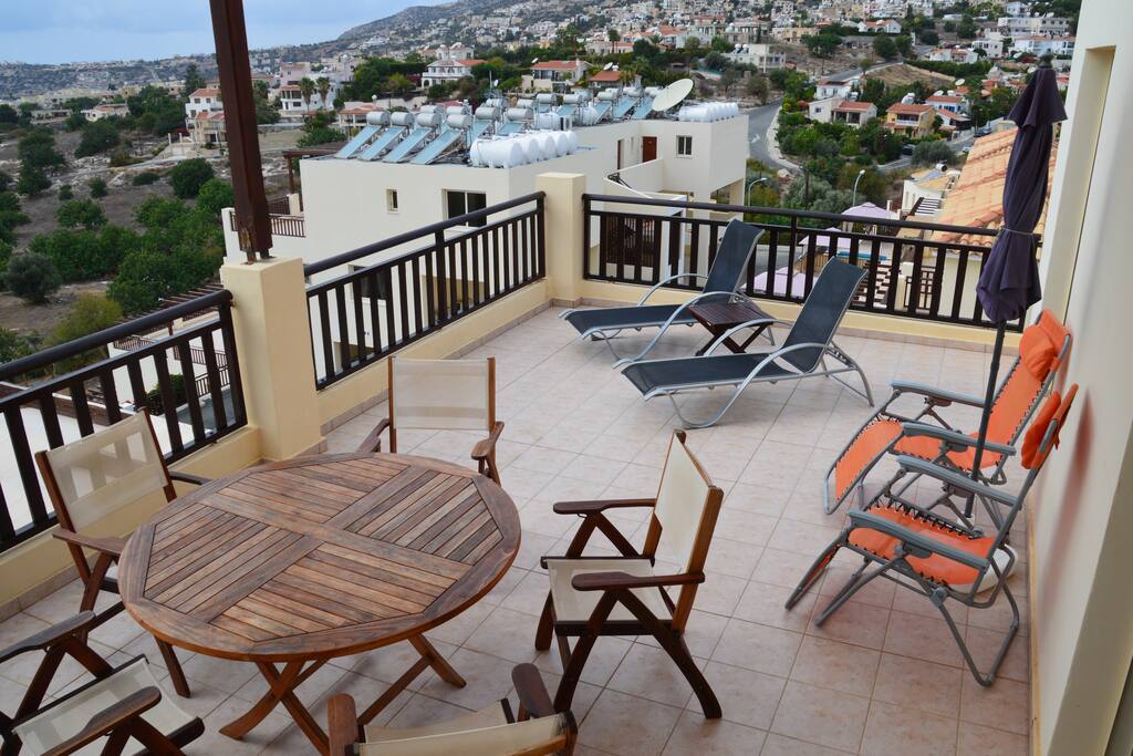 Large private terrace with no one overlooking you!
