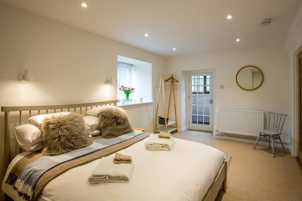 Light and spacious room