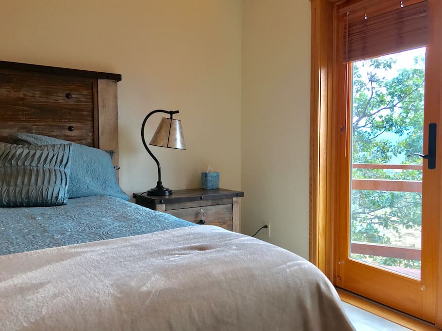 Perfect for a romantic getaway weekend. From your private balcony enjoy a bird’s eye view of the entire Rogue Valley.