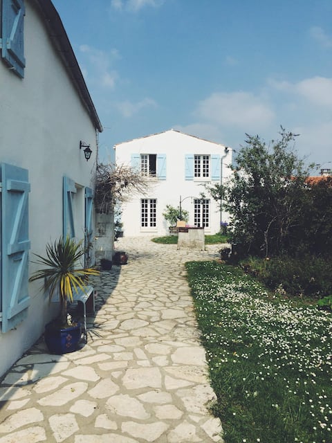 Family home along the Seudre