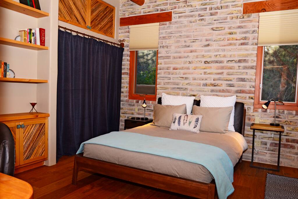 Bedroom #1