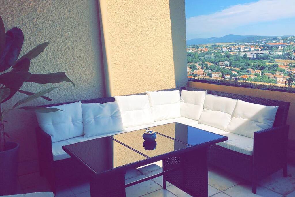 Terrasse avec vue sur la Cité