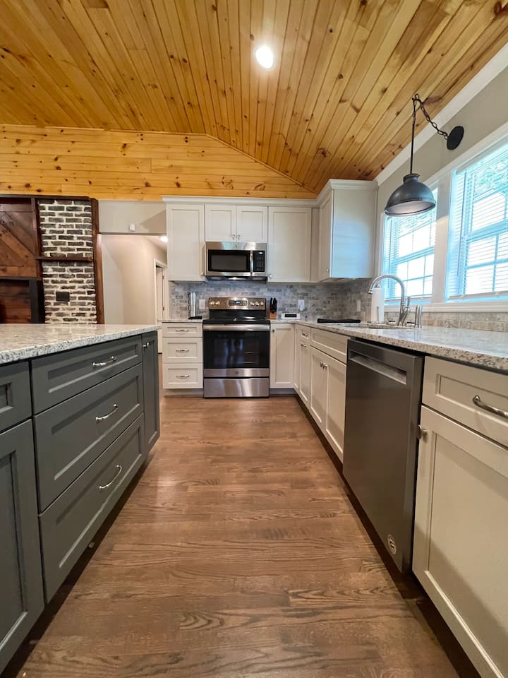 Top 13 Airbnb Vacation Rentals In Bessemer, Alabama Updated 2024