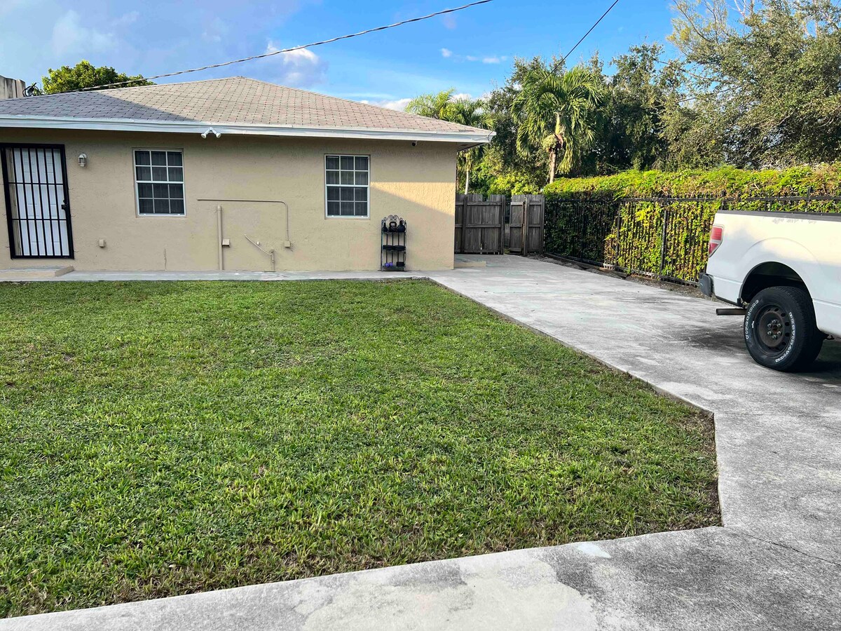 Acogedora casa de 2 dormitorios 15 MINUTOS en South Beach Casa