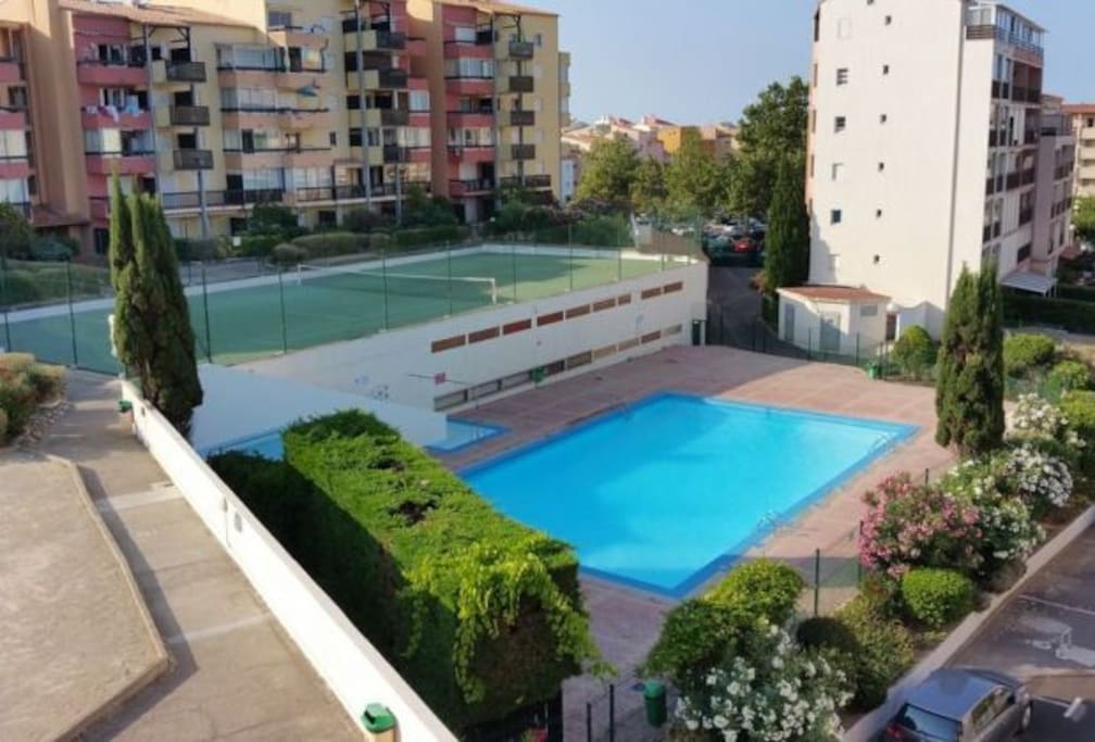 Piscine et Tennis de la Résidence
